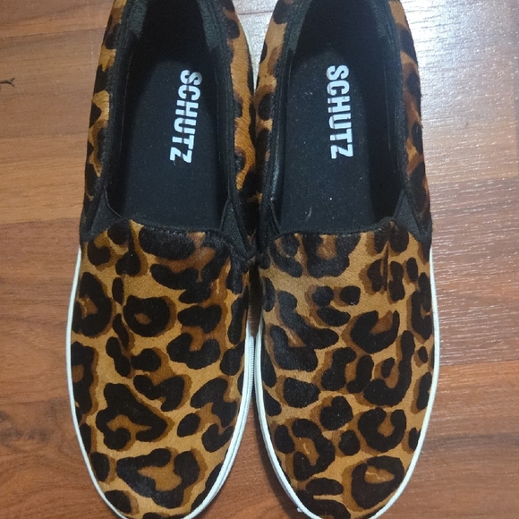 Schultz Leopard Pattern Slip-On Shoes - Picture 6 of 7